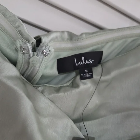 Lulu's Off Shoulder Asymmetrical Sage Dress *NEW* w/tags - Picture 3 of 3